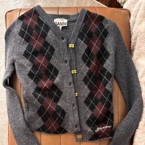 Ganni Gray and burgundy Argyle Sweater size small.